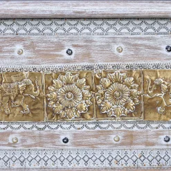 146 cm breite Truhe in Antikweiß mit Bronze - Abraham