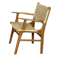 Armlehnstuhl aus Rattangeflecht & Teakholz - Casserra