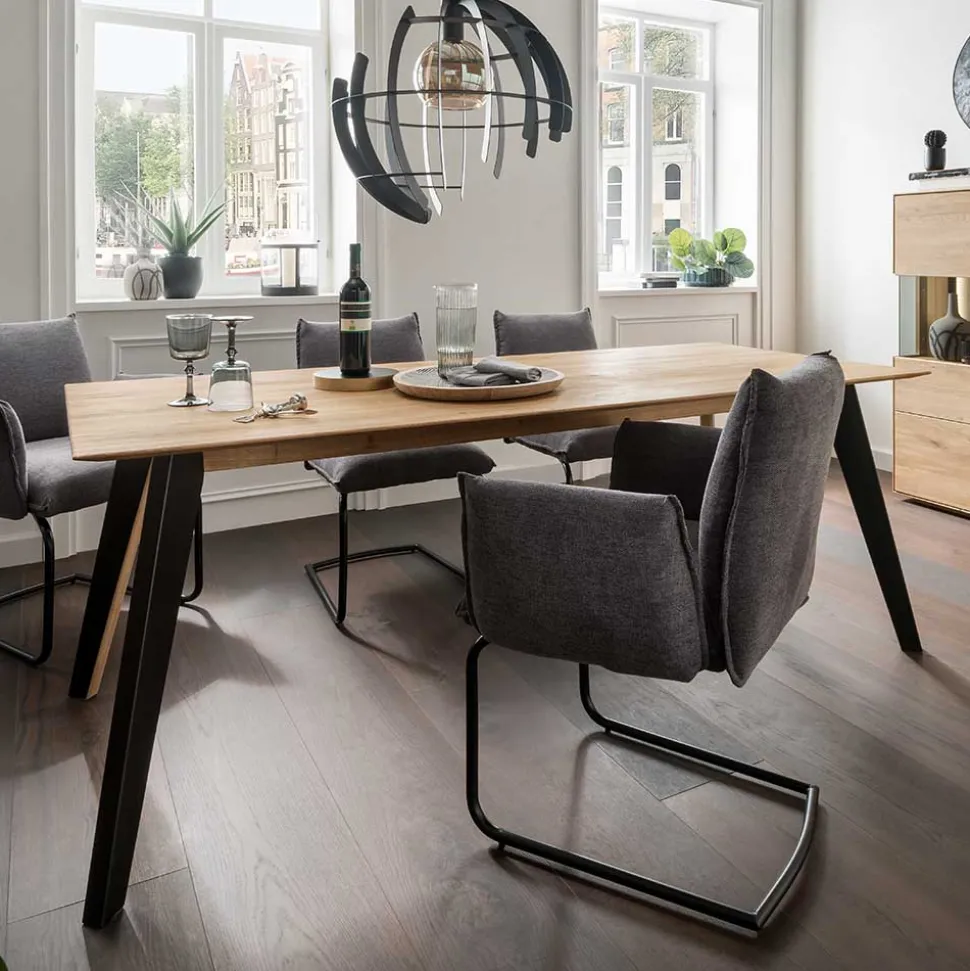 Asteiche Esstisch mit Schweizer Kante - Clenza