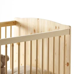 Babybett Cilian aus Kiefer Massivholz