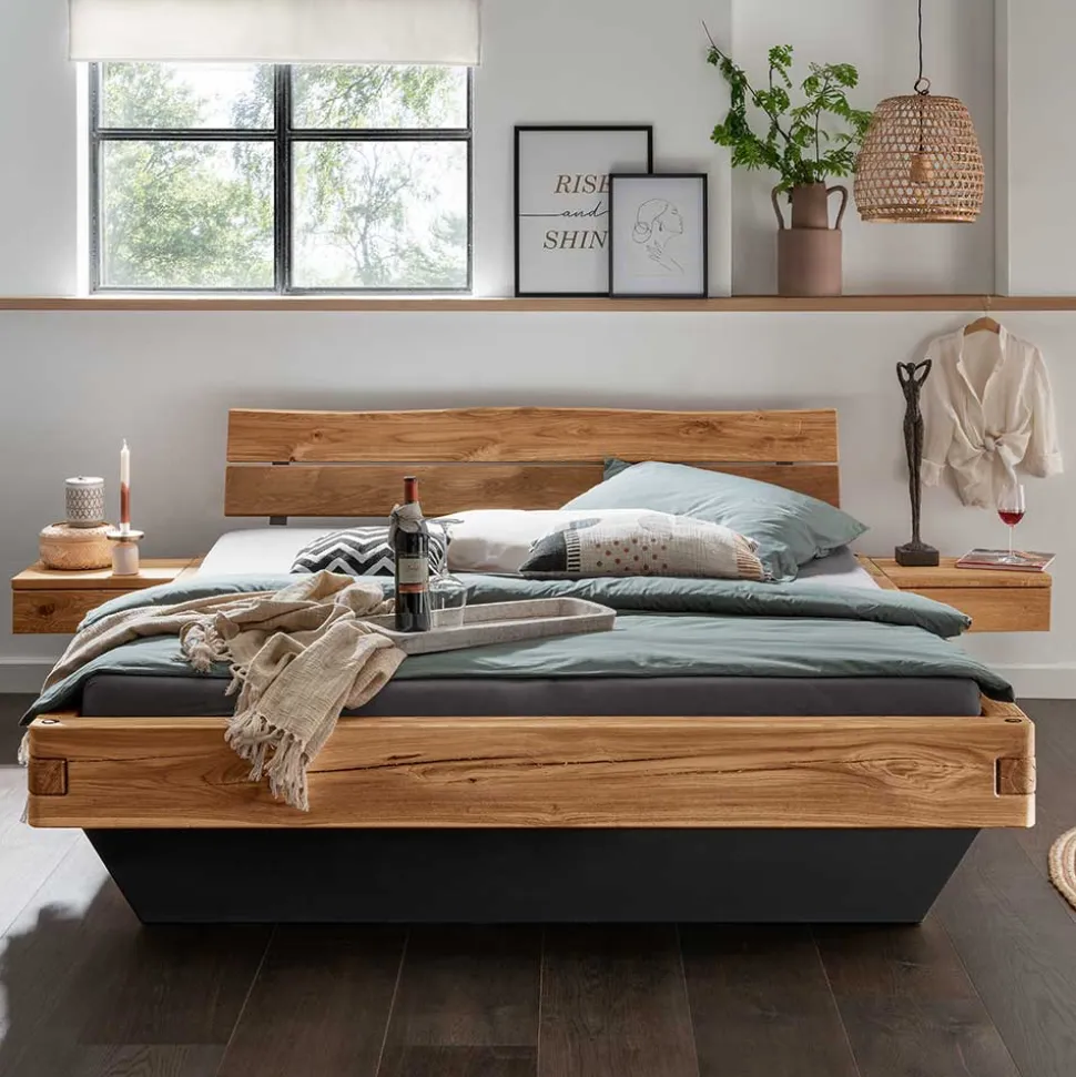 Balkenbett in Schwebeoptik mit Wangengestell - Dominico