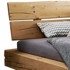 Balkenbett mit Bügelfüßen im rustikalen Stil - Teresina