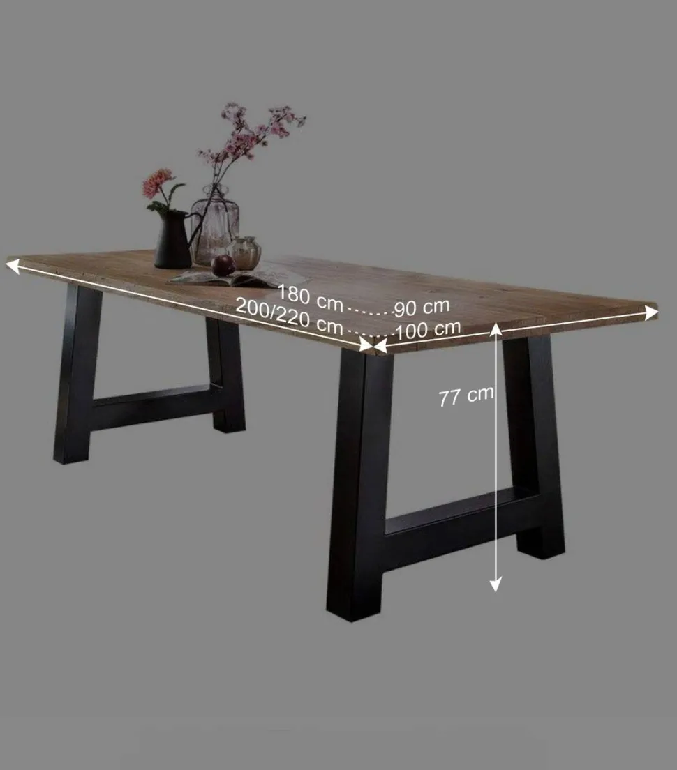 Baumkanten Esstisch Morienta aus Eiche massiv