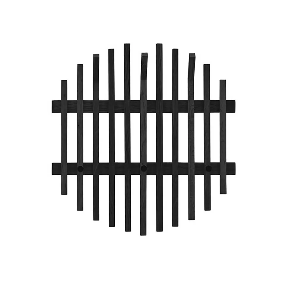 Design Garderobe aus schwarzen Eichenholz-Leisten - Gangizo