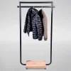 Design Standgarderobe in Schwarz mit Wildeiche - Veneziana