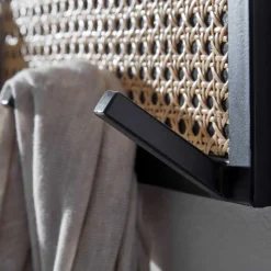Design Wandgarderobe mit Wiener Geflecht & Holz - Leiria