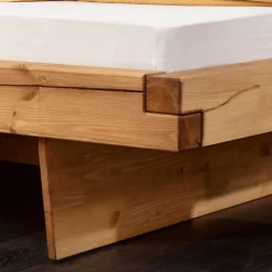 Design-Balkenbett mit Polsterkopfteil - Kalastania