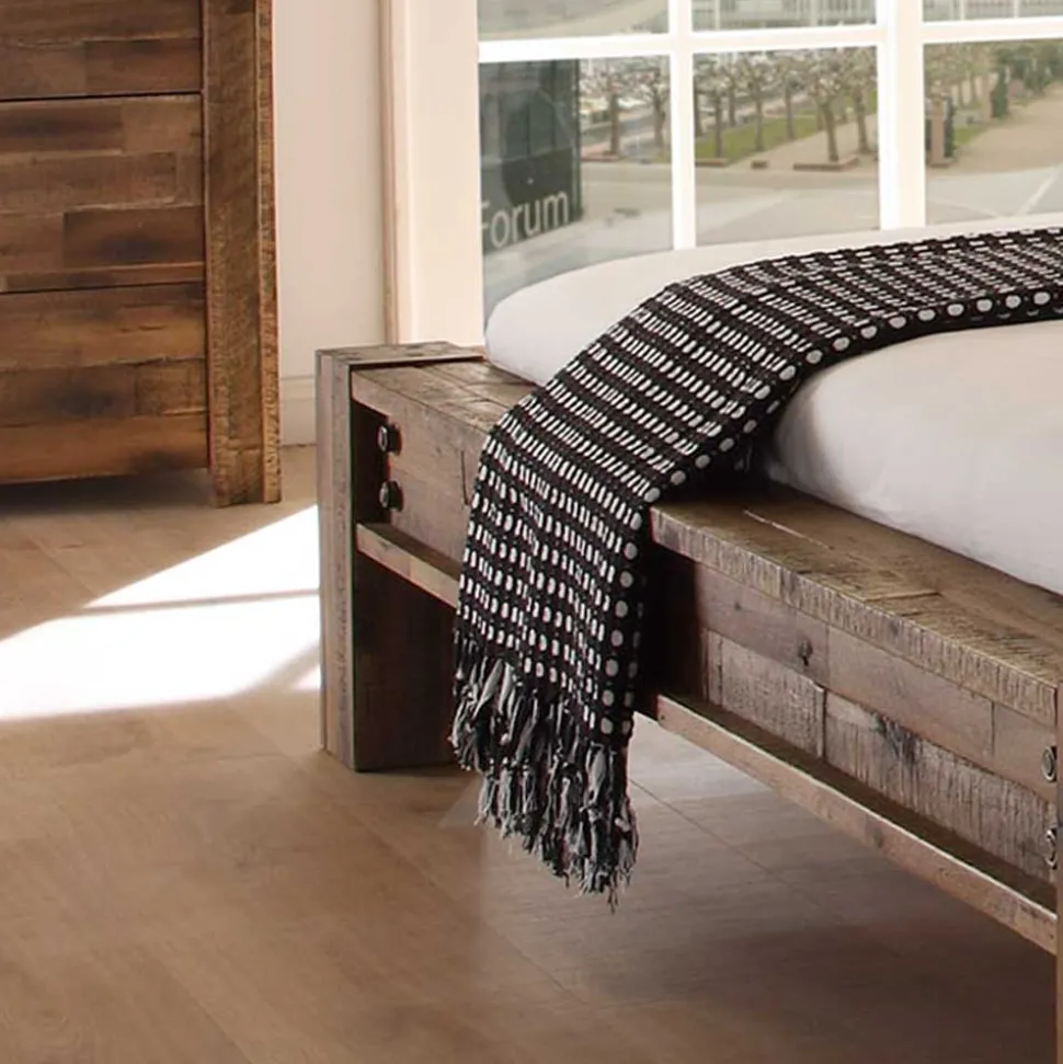 Designerbett Locester in Braun