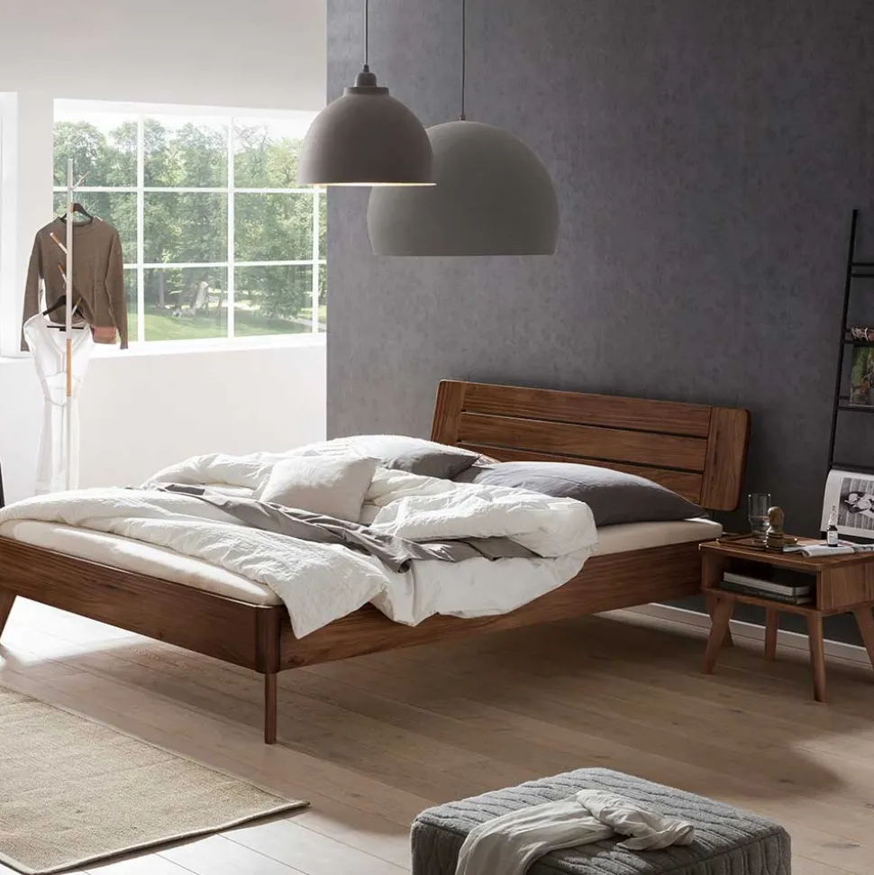 Dunkelbraunes Massivholzbett aus Nussbaum - Elivazon