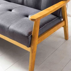 Dunkelgraue Schlafcouch mit Holzgestell - Pino