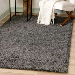 Dunkelgrauer Teppich mit Hochflor - Rosarios