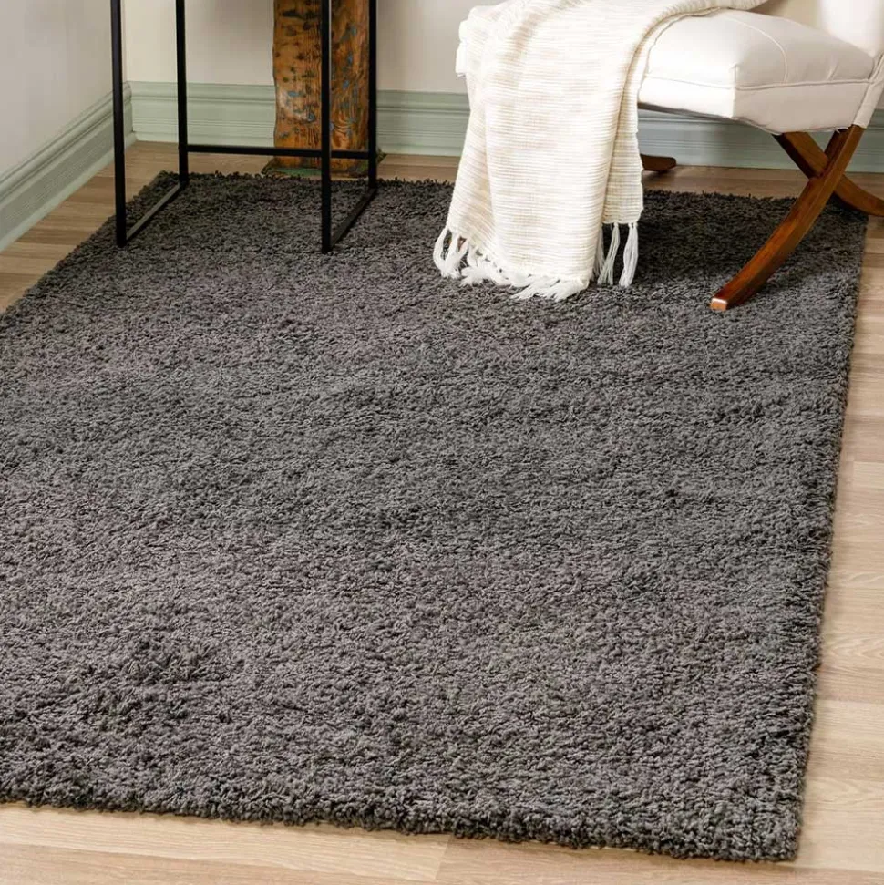 Dunkelgrauer Teppich mit Hochflor - Rosarios