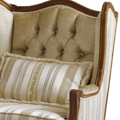 Edler Ohrensessel in Beige und Cremefarben - Hulmane