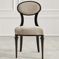 Eleganter Polsterstuhl mit ovaler Medaillon Lehne - Celorma