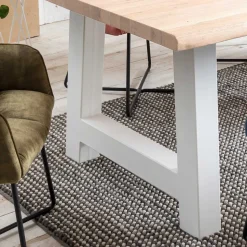 Esstisch mit Baumkante Eiche gekälkt - Ugolina