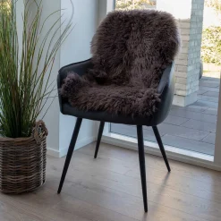 Fell vom Schaf als Sitzauflage oder Vorleger - Osmin