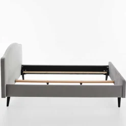 Gemütliches Velours Bett in Hellgrau - Colinax