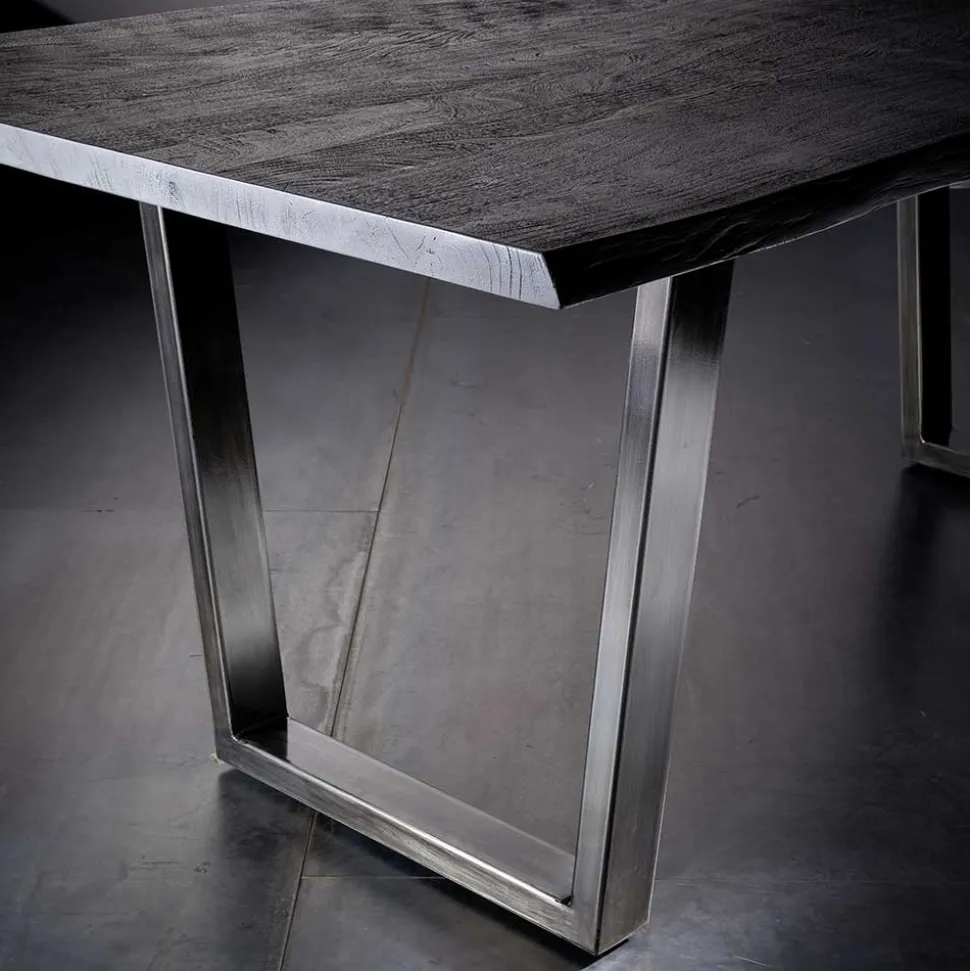 Grauer Baumkanten Esstisch Risa im Loft Style