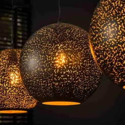 Hängeleuchte mit vier Kugelschirmen aus Metall - Feixon