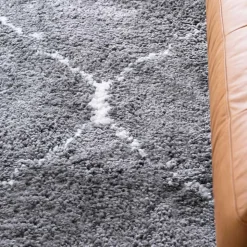 Hochflor Teppich in Grau und Creme - Ilena