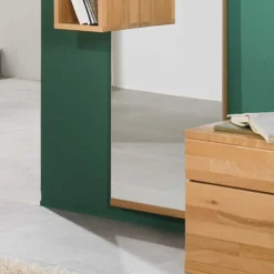 Hoher Spiegel Wislama mit Regalelement