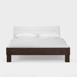 Holzbett Valdis in Buche Wenge massiv