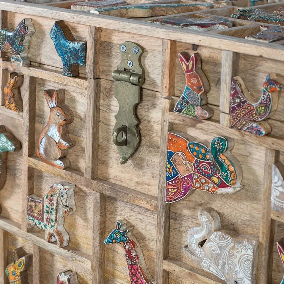 Holztruhe mit Tieren dekoriert - Widama