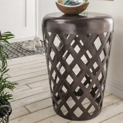 Industrial Design Beistelltisch aus Aluminium - Bahos