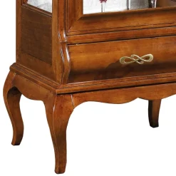 Italienische Vitrine in Nussbaumfarben - Motiz