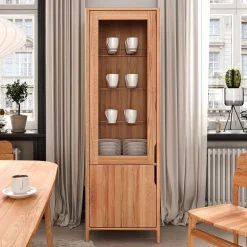 Kernbuche Vitrine in modern-elegantem Look - Lana