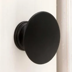 Kiefernholz TV Unterschrank in Weiß mit Schwarz - Manduza