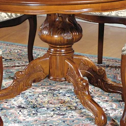 Klassische Essgruppe in Rund - Vennezo