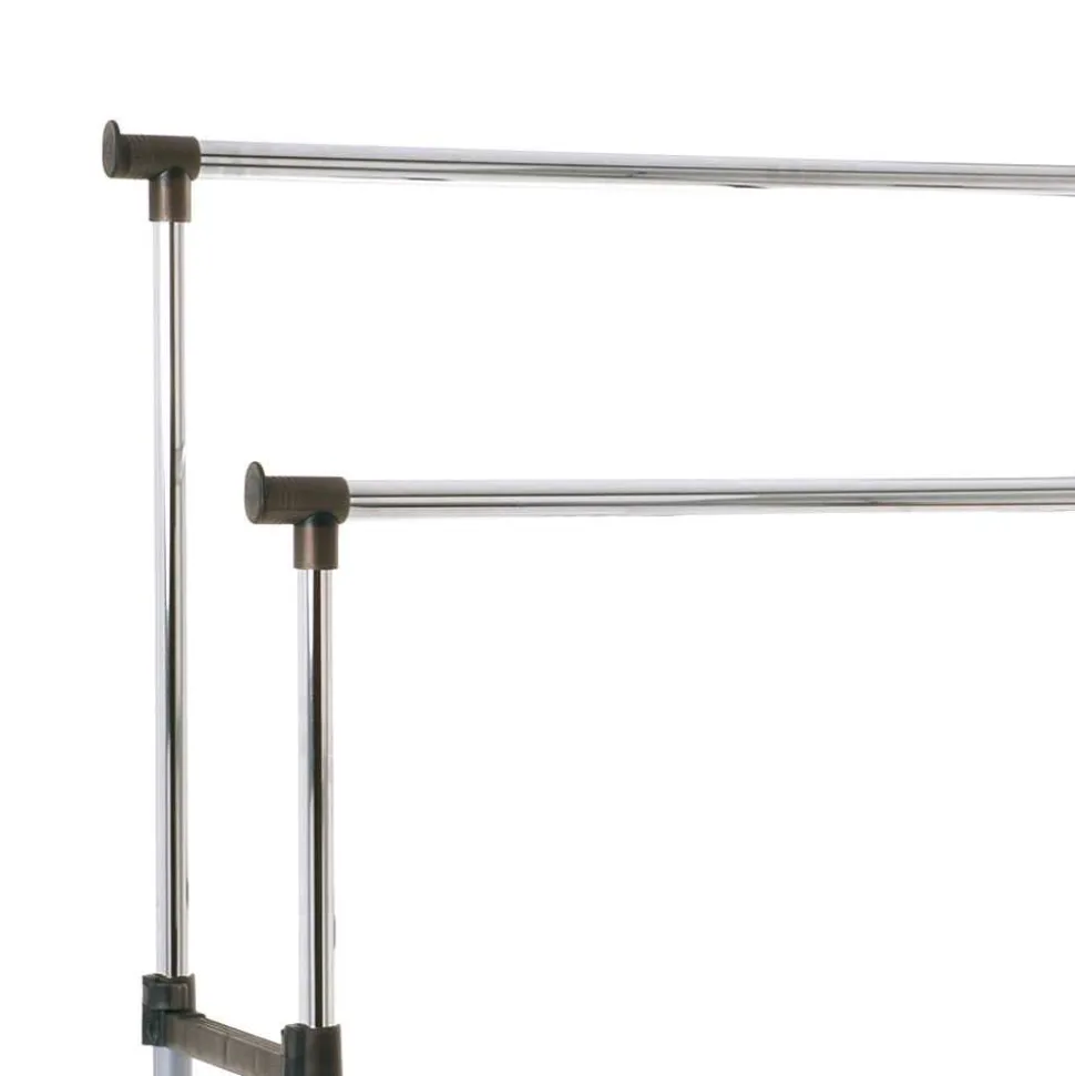 Kleiderwagen Aaltje auf Rollen