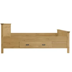 Massives Bett im klassischen Design - Piatra