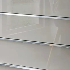 Moderne Schubladen-Kommode mit Glas Front - Nucina