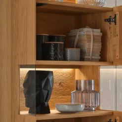 Moderne Wohnzimmervitrine aus Wildeiche Massivholz - Millena