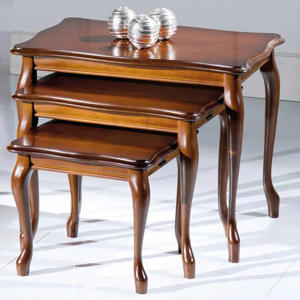 Nussbaum Furnier Dreisatztisch Mugello im italienischen Stil (dreiteilig)