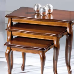 Nussbaum Furnier Dreisatztisch Mugello im italienischen Stil (dreiteilig)