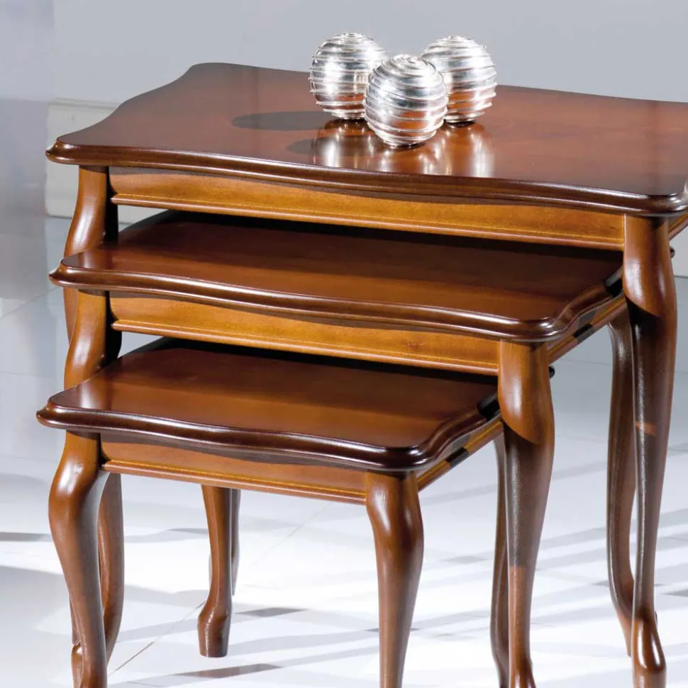 Nussbaum Furnier Dreisatztisch Mugello im italienischen Stil (dreiteilig)