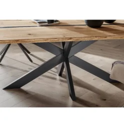 Ovaler Wildeichetisch mit Epoxid-Harz-Einlage - Tyvoria