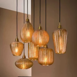 Pendelleuchte mit unterschiedlichen Schirmen - Aribert