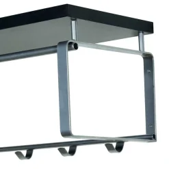 Praktische Garderobe mit Wandbefestigung - Ilina