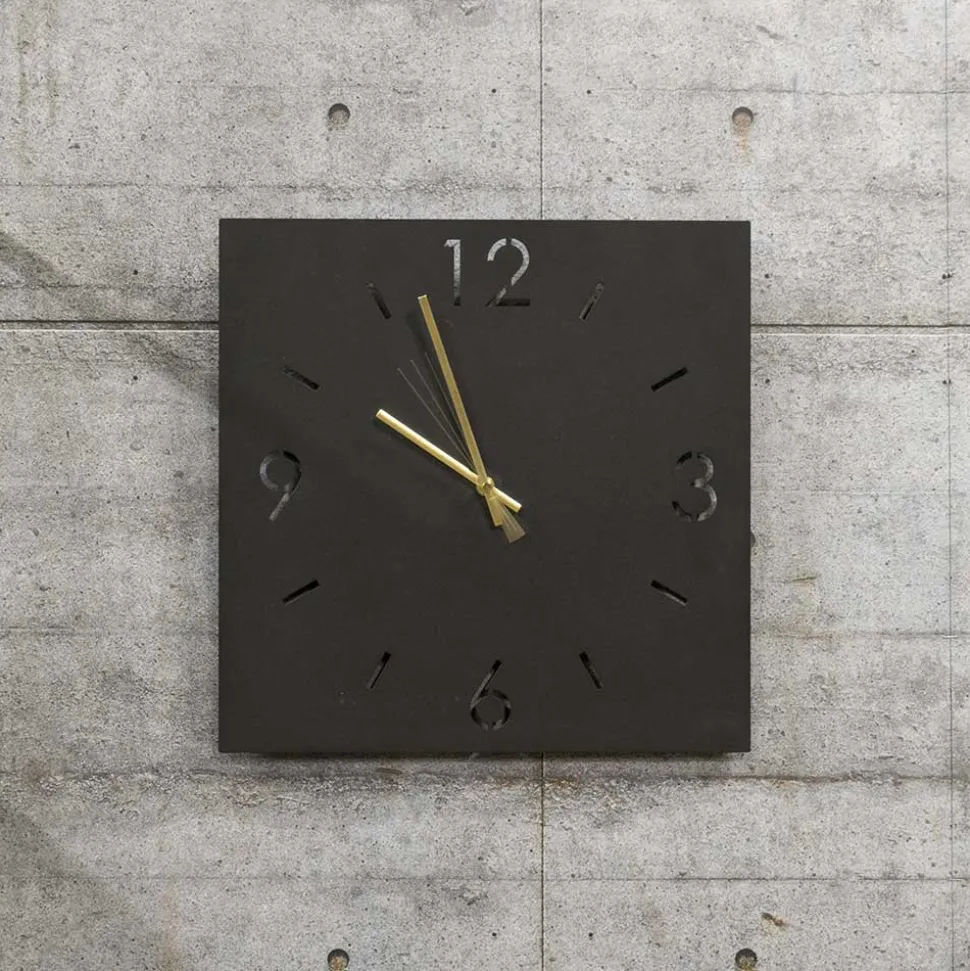 Quadratische Wanduhr in Schwarz - Britain