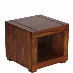 Quadratischer Beistelltisch Hoslo aus Massivholz klar lackiert