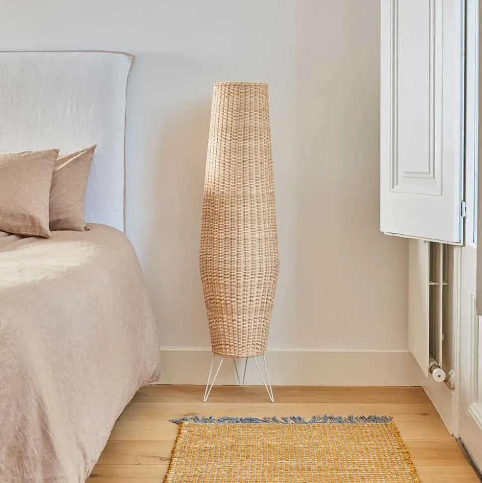 Rattan Stehleuchte aus Geflecht in Beige - Abelonia