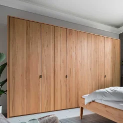 Schlafzimmermöbel Set aus Kernbuche - Eudrinia (vierteilig)