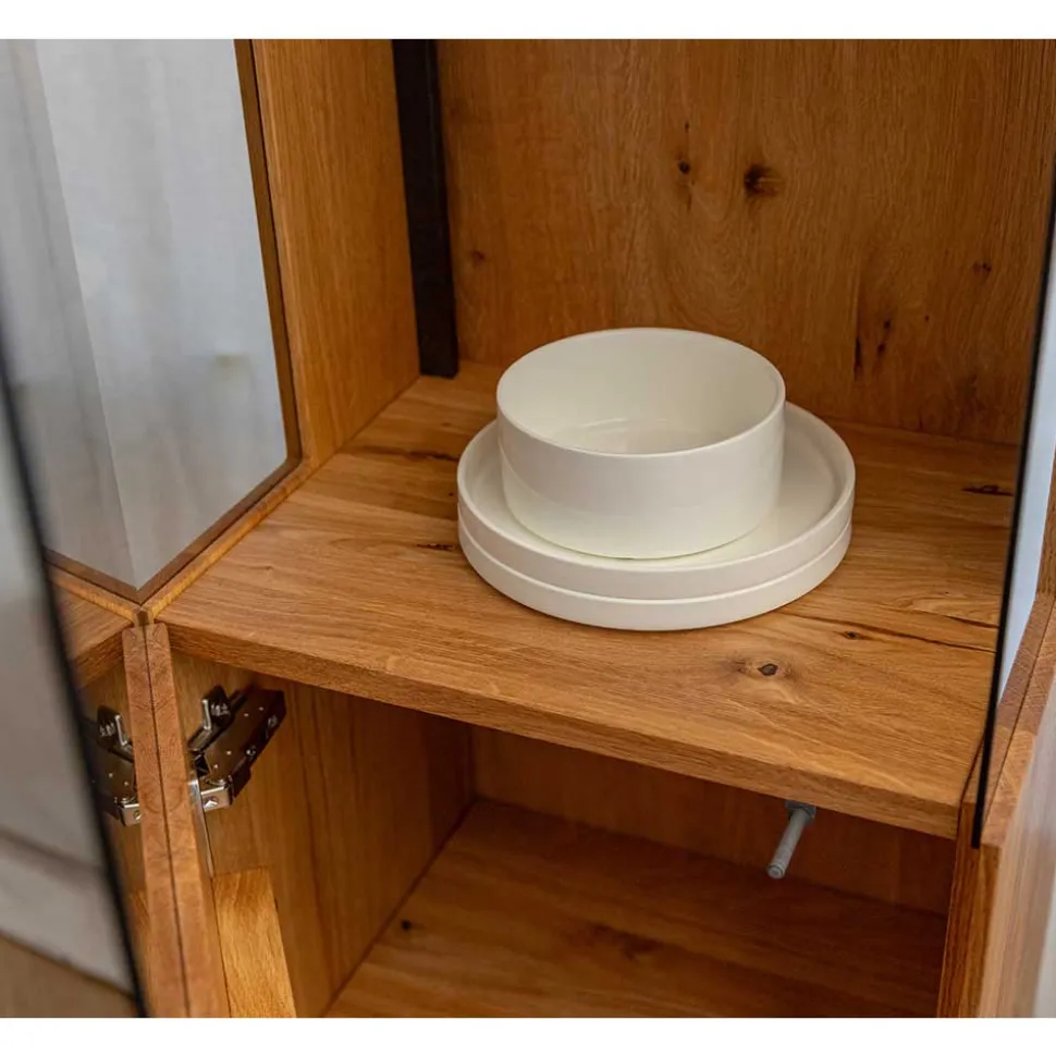 Schlanke Vitrine mit LED Beleuchtung - Cocondar