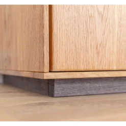 Schlanke Vitrine mit LED Beleuchtung - Cocondar