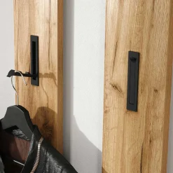 Schmale Garderobe mit drei Klapphaken - Huesca