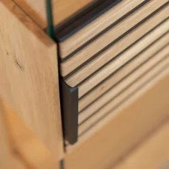 Schmale Massivholz Vitrine mit LED Beleuchtung - Eribella